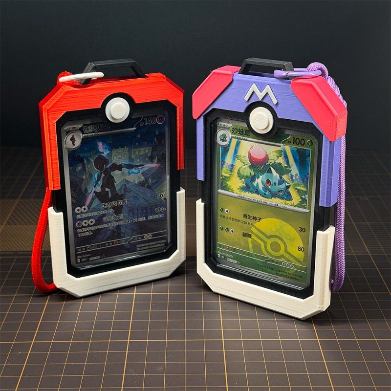 Poke Ball Vertical Card Holder - Themed Playing Card recension och pris